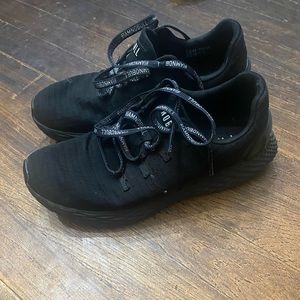 Nobull runners black